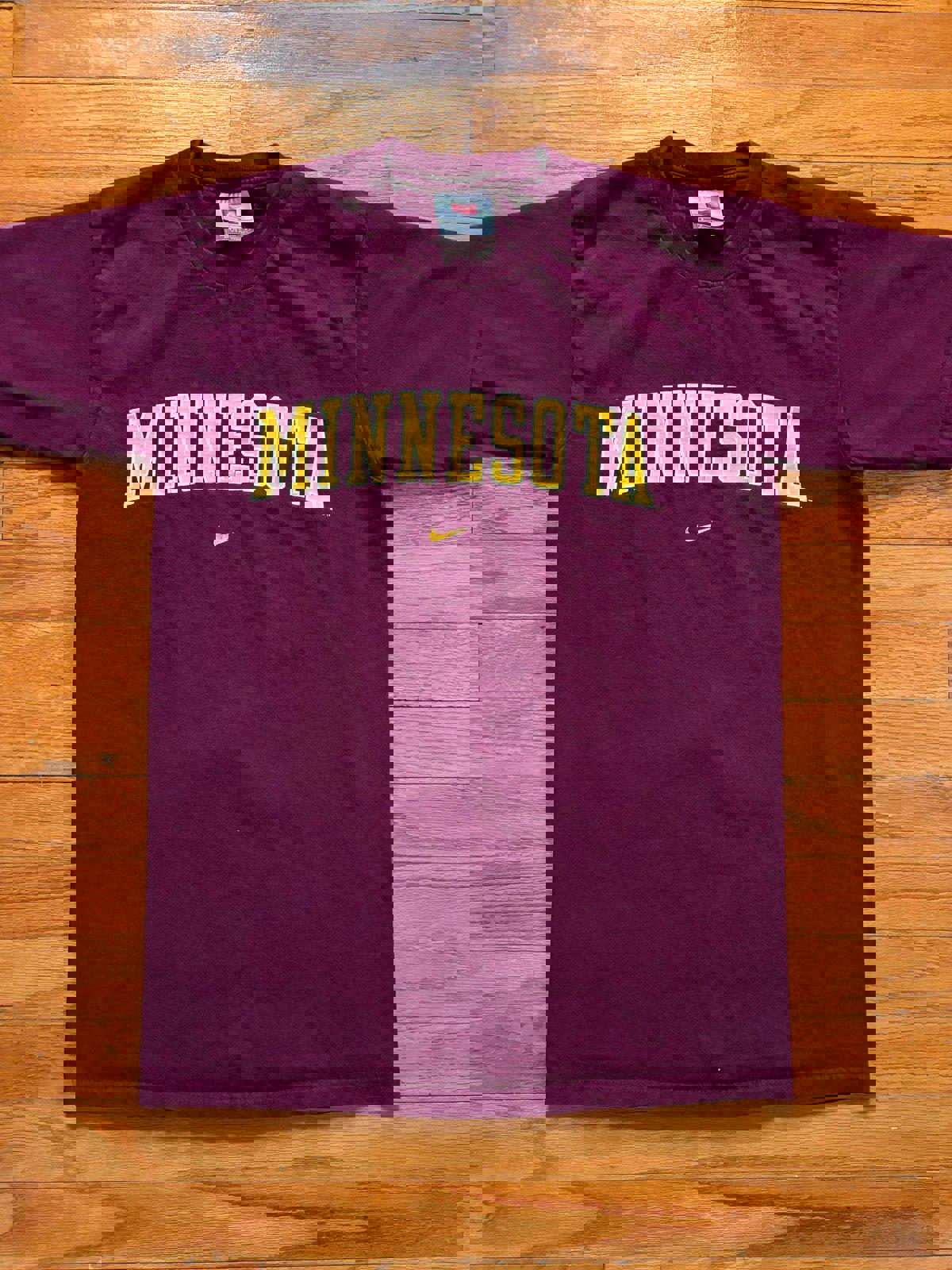 Vintage Nike University of Minnesota Gophers Center Swoosh Shirt