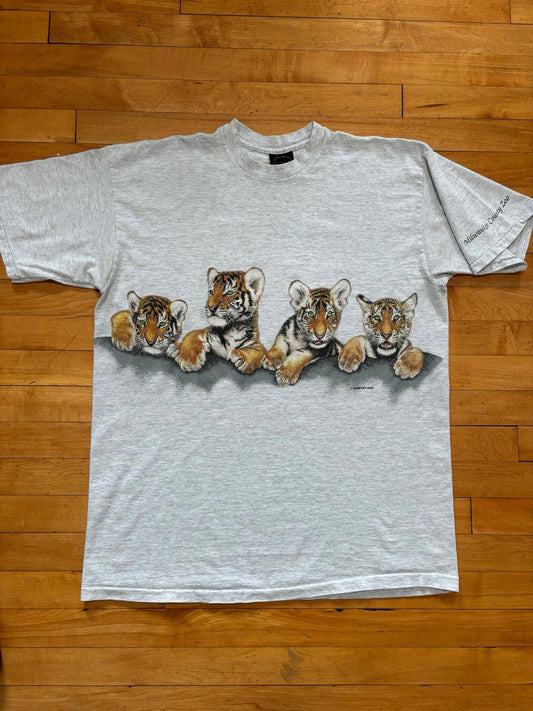 Vintage Nature Lion Milwaukee Wisconsin Country Zoo T-Shirt